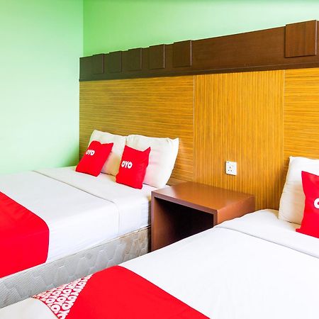 Oyo 89408 Royal Hotel Keningau Esterno foto