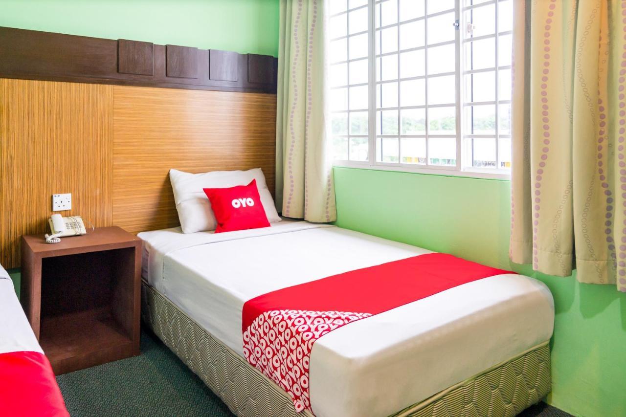 Oyo 89408 Royal Hotel Keningau Esterno foto