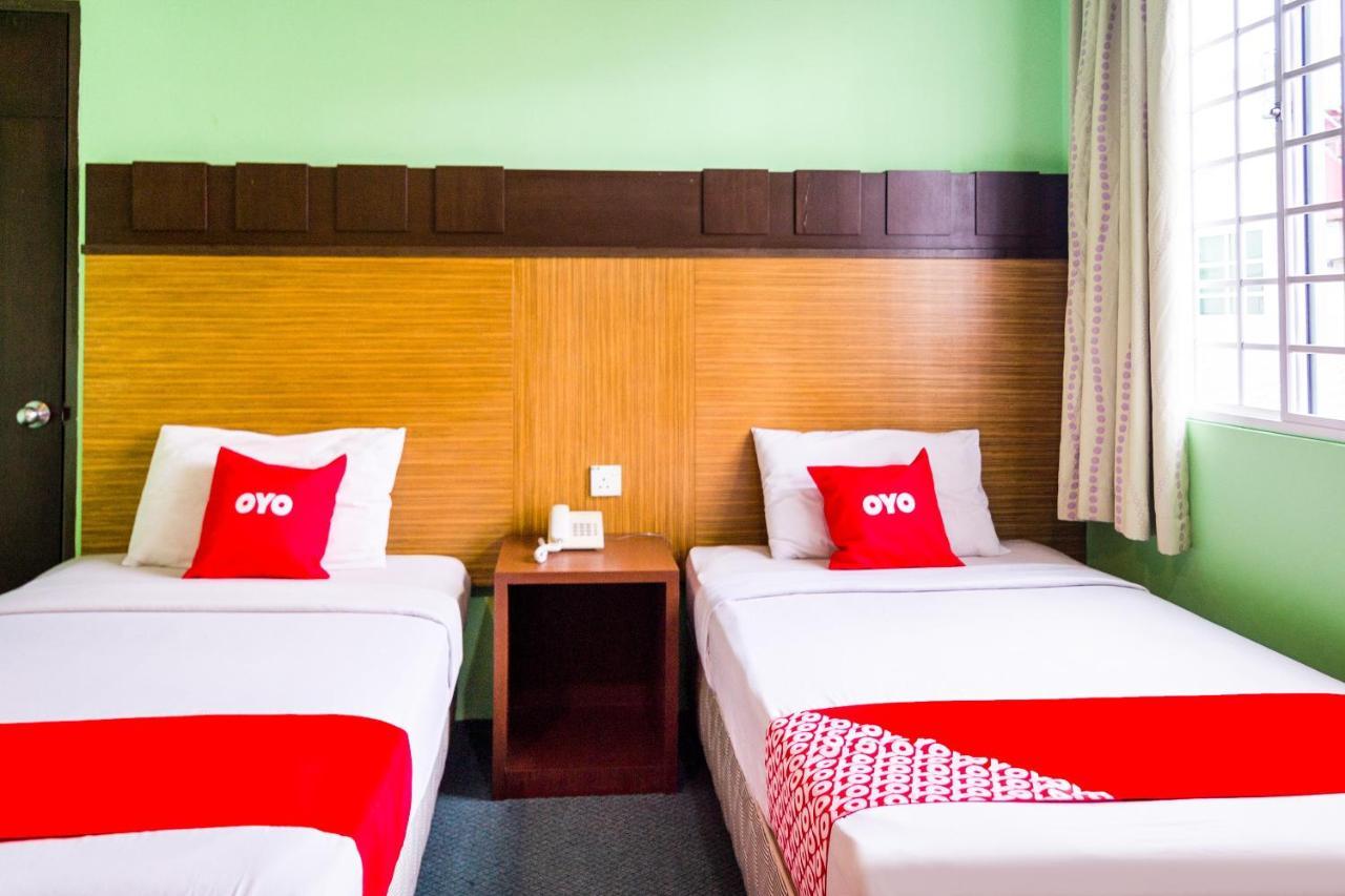 Oyo 89408 Royal Hotel Keningau Esterno foto